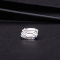 0.9ct-emerald-cut-lab-grown-diamond