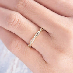 Round Brilliant Cut Full Eternity Twisted Infinite Wedding Band
