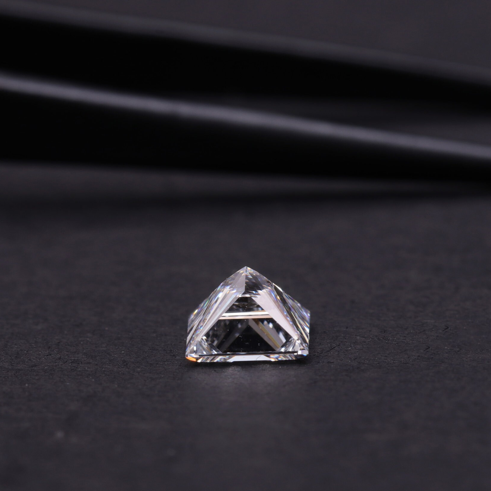 1-74-ct-princess-cut-lab-grown-diamond-gemfora