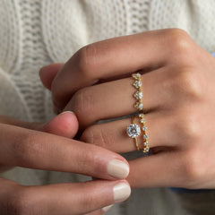 1.32ct-golden-round-cut-moissanite-diamond-engagement-ring-yellow-gold-gemfora-2