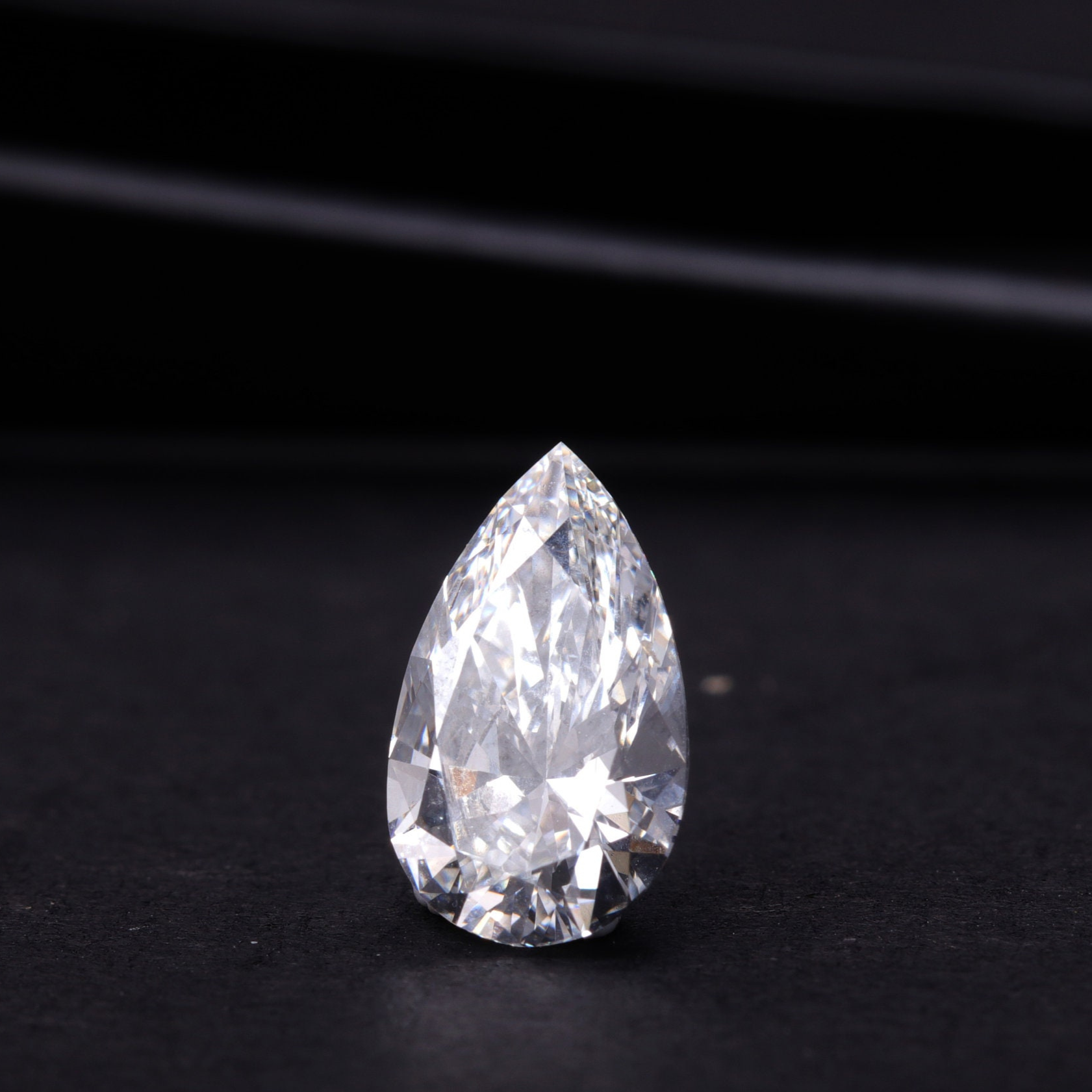 1.61-ct-pear-cut-lab-grown-diamond-f-color-vvs-clarity-loose-stone