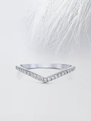 Round Cut Moissanite Curved Diamond Wedding Band in White Gold