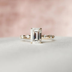 2-5-ct-emerald-cut-solitaire-lab-grown-engagement-ring