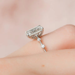 2-5-ct-emerald-cut-solitaire-lab-grown-engagement-ring