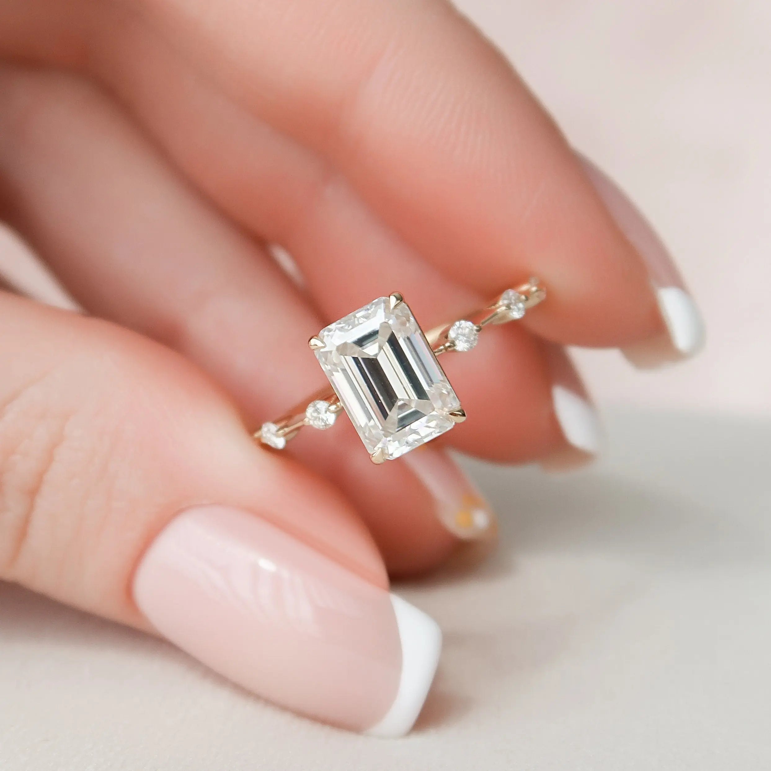 2-5-ct-emerald-cut-solitaire-lab-grown-engagement-ring