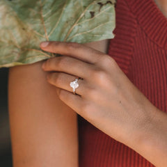 2-5-ct-oval-cut-three-stone-lab-grown-engagement-ring-in-14-k-white-gold