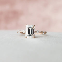 2-ct-emerald-cut-solitaire-lab-grown-engagement-ring