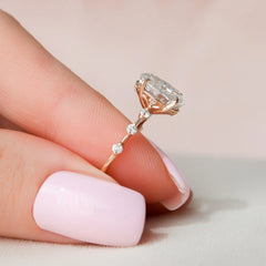 2-ct-oval-cut-four-prong-moissanite-diamond-engagement-ring-gemfora