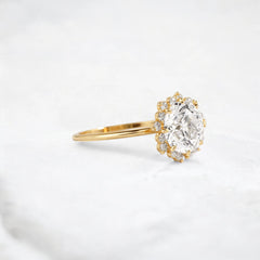 2-ct-round-cut-moissanite-dimond-solitaire-engagement-ring-2