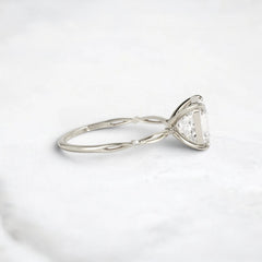 2.5CT Asscher Cut Moissanite Twisted Two On Each Side Focal Stone