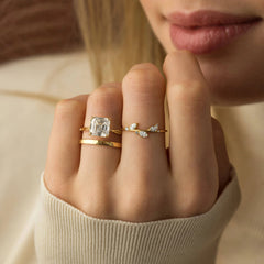 2.5CT Asscher Cut Moissanite Twisted Two On Each Side Focal Stone
