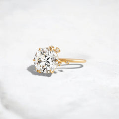 2CT Round Cut Cluster Moissanite Ring with Floating Accent Diamonds