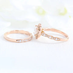 1.0CT Vintage Floral Round Cut Moissanite Halo Bridal Engagement Ring Set