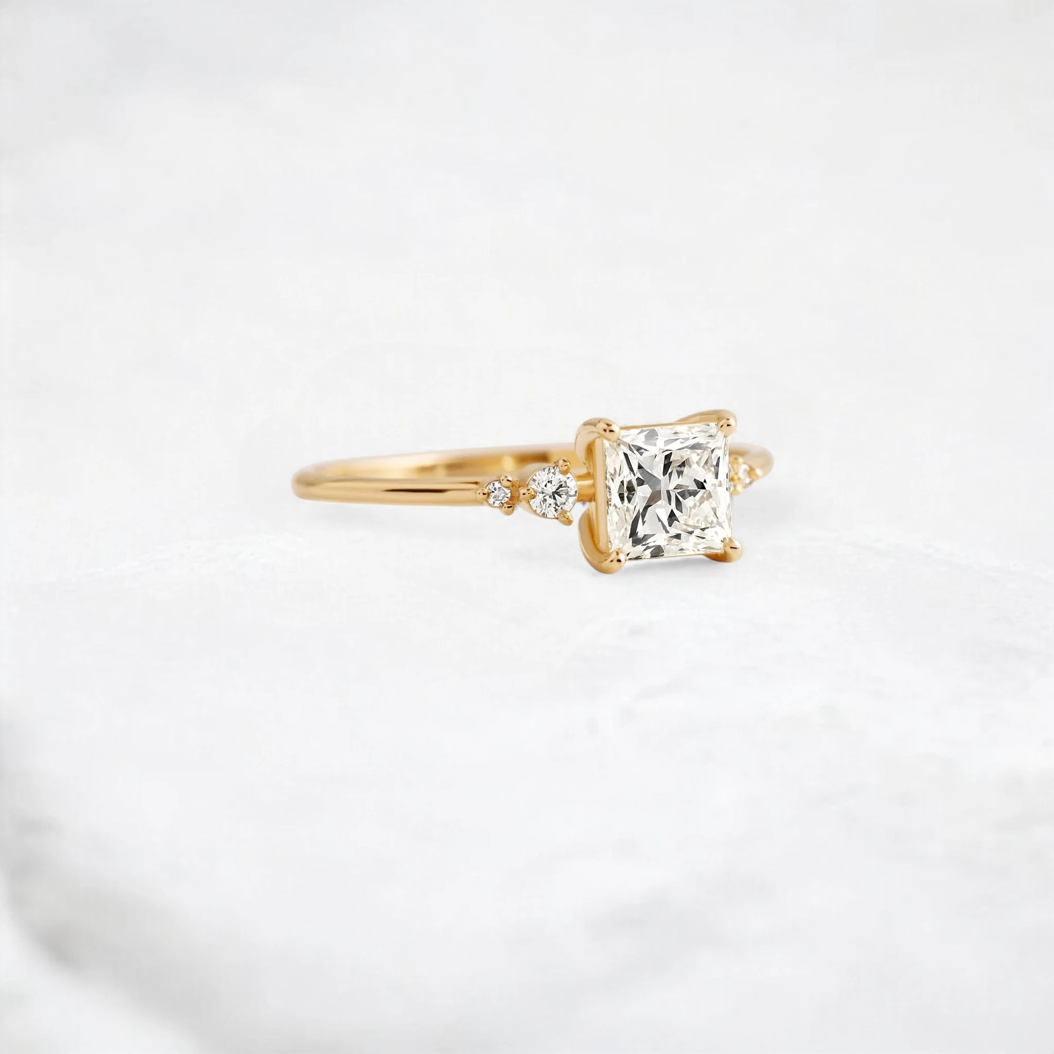 2ct-princess-cut-cluster-moissanite-dimond-engagement-ring-2