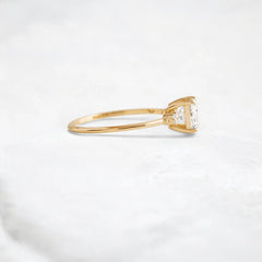 2ct-princess-cut-cluster-moissanite-dimond-engagement-ring-3