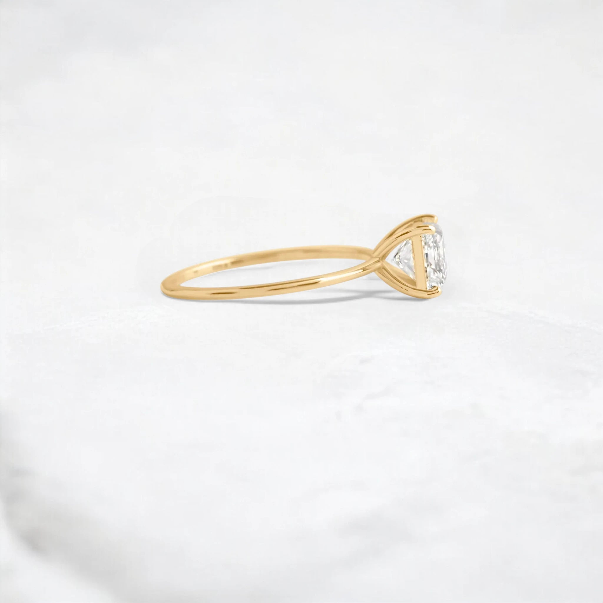 2ct-princess-cut-moissanite-dimond-engagement-ring-4