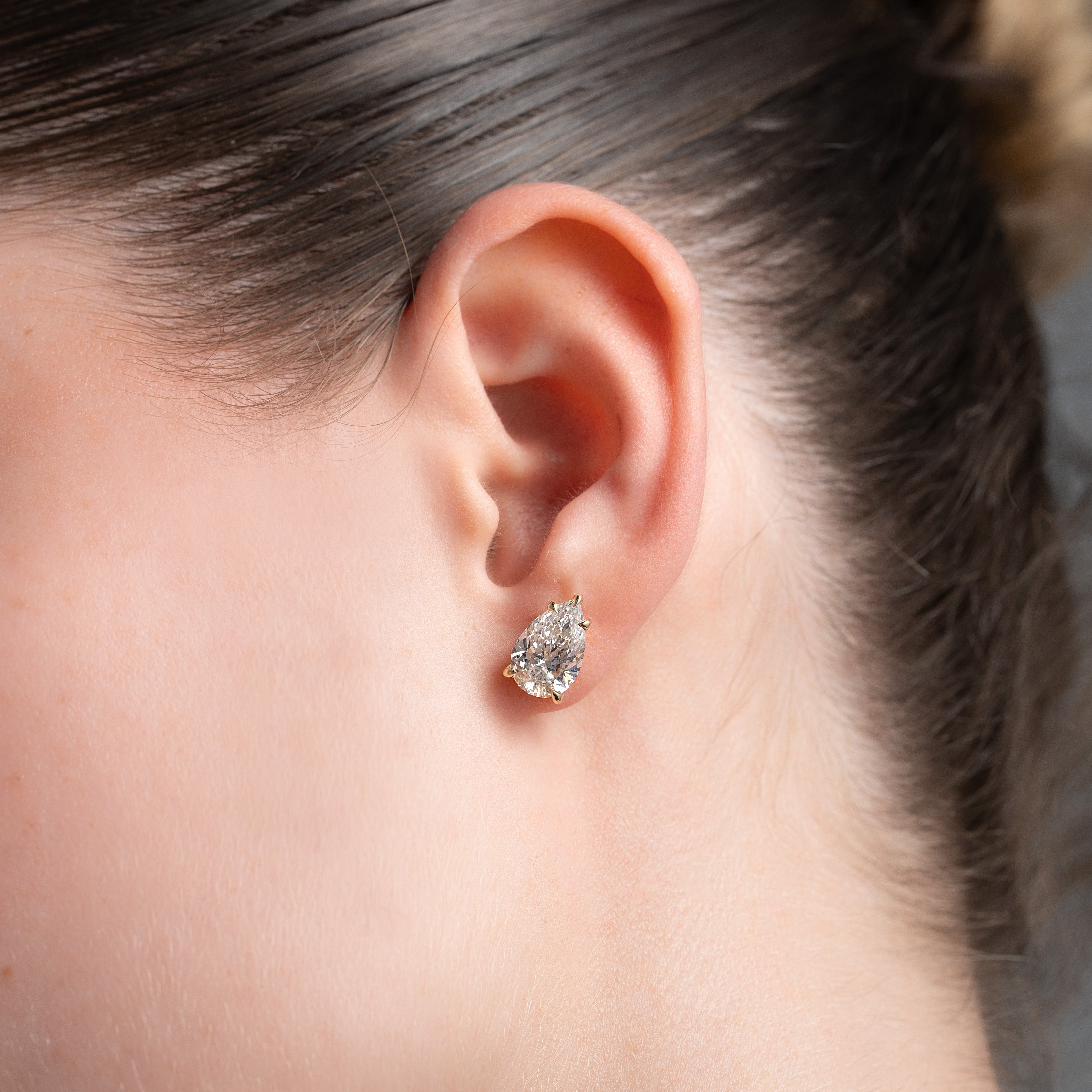 5-carat-pear-lab-grown-stud-earrings-in-14k-yellow-gold-15