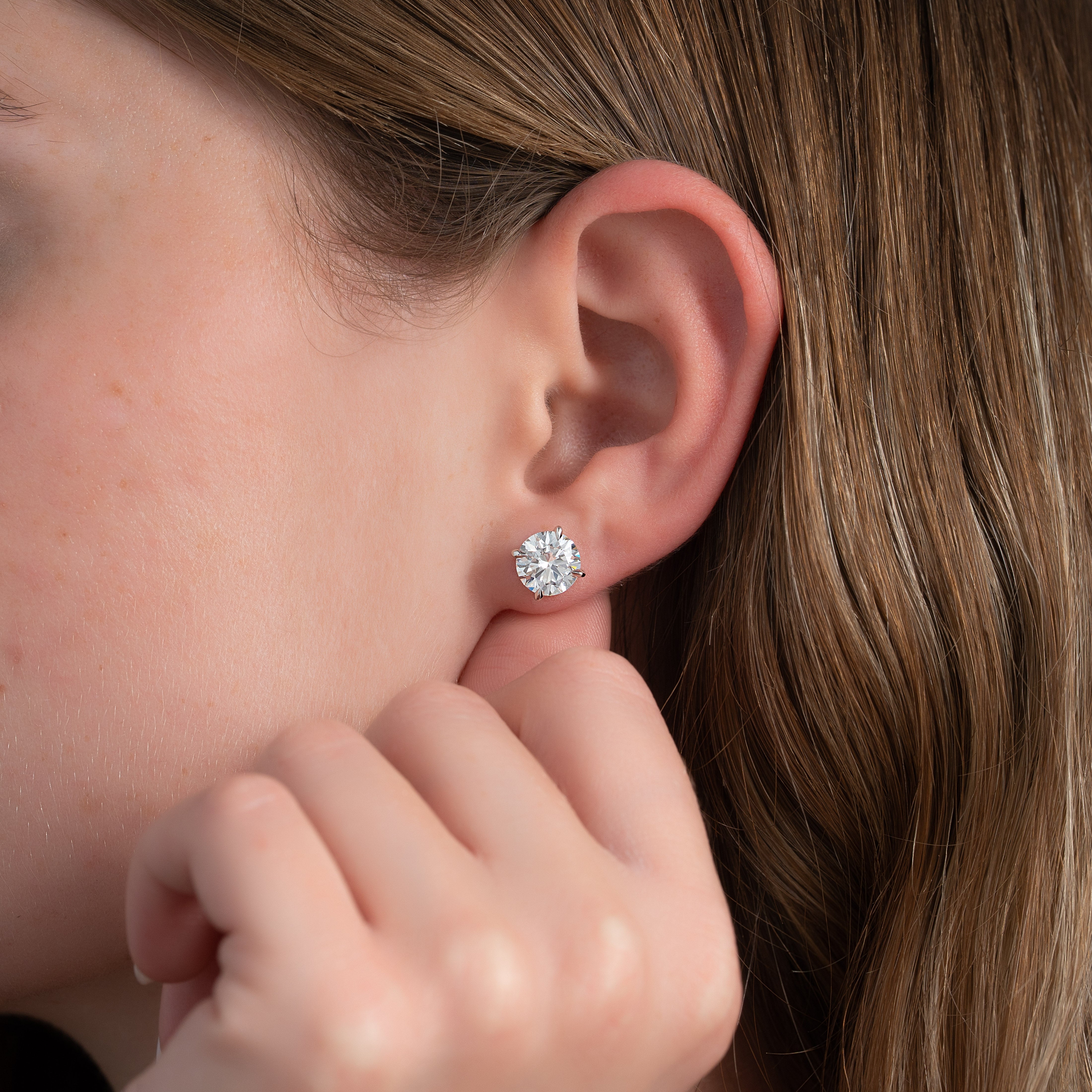 4-carat-round-lab-grown-stud-earrings-in-14k-white-gold-45