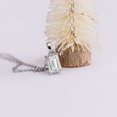 Classic Emerald Moissanite Solitaire Pendent Necklace in Solid Gold