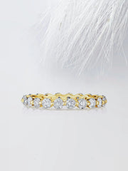 Round Cut Moissanite Single Prongs Diamond Wedding Band for Her