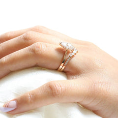 1.0CT Pear Cut Moissanite Halo Bridal Engagement Ring Set