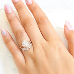 1.0CT Vintage Floral Pear Cut Moissanite Halo Bridal Engagement Ring Set