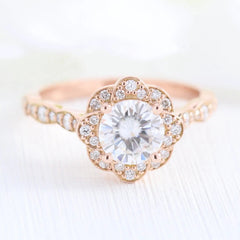 1.0CT Vintage Floral Round Cut Moissanite Halo Bridal Engagement Ring Set