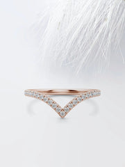 Round Cut Moissanite Curved Diamond Wedding Band in White Gold