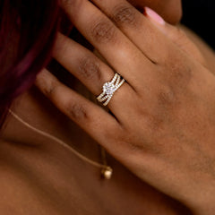 Round Brilliant Cut Full Eternity Twisted Wedding Band