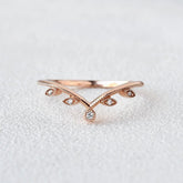 Round Brilliant Cut Curved Vintage Style Wedding Band