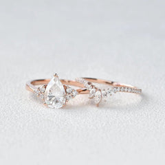1.50ct Pear Cut Moissanite Vintage Style Bridal Ring Sets in 18K Gold