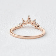 0.40CTW Round Brilliant & Pear Cut Curved Vintage Style Wedding Band