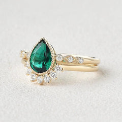 1.93ct Pear Emerald Migraine Vintage Signature Bridal Ring Set For Her