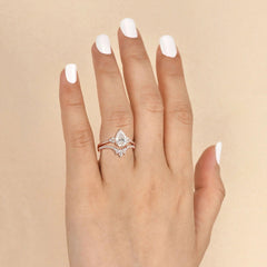 1.50ct Pear Cut Moissanite Vintage Style Bridal Ring Sets in 18K Gold
