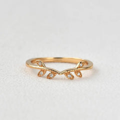 Round Brilliant Cut Curved Vintage Style Bridal Wedding Band
