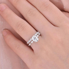 1.5ct Oval Cut Moissanite Cluster Marquise Bridal Ring Set For Her