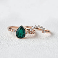 1.93ct Pear Emerald Migraine Vintage Signature Bridal Ring Set For Her
