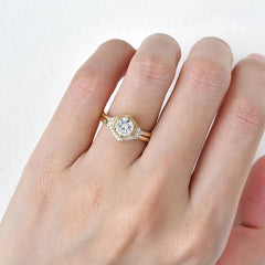 fine moissanite jewelery. Fine quality moissanite ring, moissante engagement ring, moissanite diamond alternative, natural moissanite ring