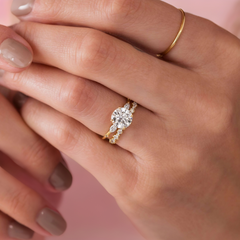 Luxe-Aurora-Round-Moissanite-Engagement-Ring-model-gemfora-1