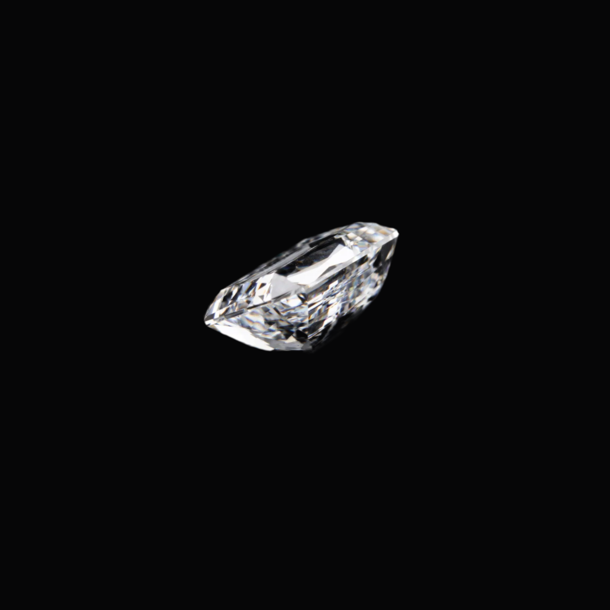 sustainable-0-10ct-criss-cut-lab-diamond-conflict-free-loose-stone