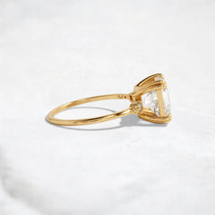 brilliance-asscher-cut-2ct-mossinite-diamond-engagement-ring-4