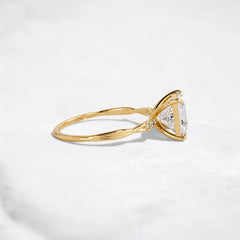 brilliance-twisted-2ct-princess-cut-engagement-ring-4