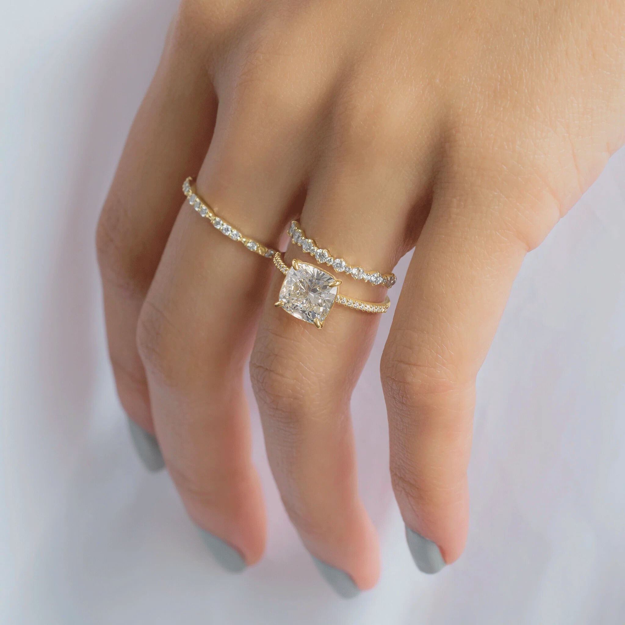 brilliant-halo-2ct-cushion-cut-sparkle-diamond-engagement-ring-2