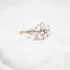 Cluster Round Cut 2CT Moissanite Engagement Ring