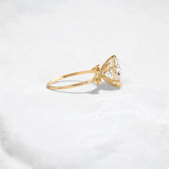 Cluster Round Cut 2CT Moissanite Engagement Ring