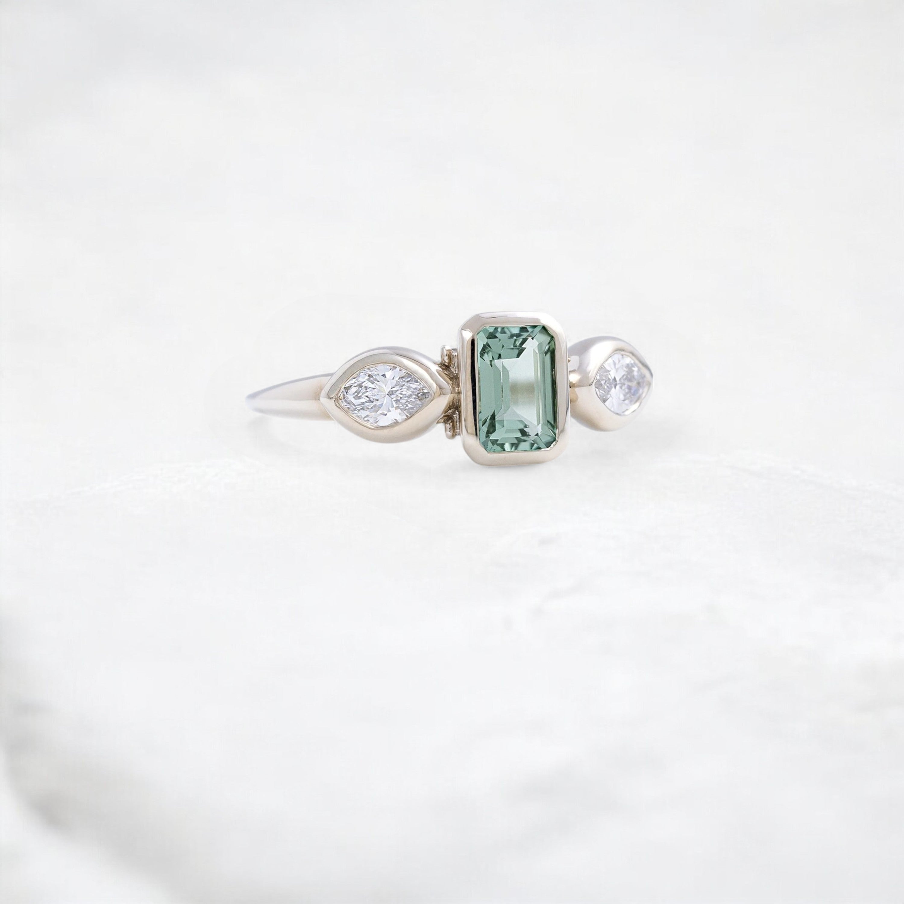 crownleaf-harmony-emerald-hidden-shine-bezel-engagement-ring-0-60-ct-white-gold-gemfora-2