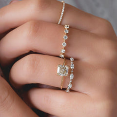 cushion-cut-2ct-mossainite-diamond-engagement-ring-5