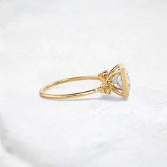 elegant-bezel-with-cluster-princess-cut-2ct-engagement-ring-4