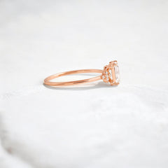 emerald-skyfall-moissanite-engagement-cluster-light-ring-1-ct-rose-gold-gemfora-3