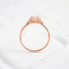 emerald-skyfall-moissanite-engagement-cluster-light-ring-1-ct-rose-gold-gemfora-4